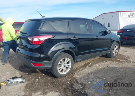 2017 Ford Escape S z USA, uszkodzony, nr VIN 1FMCU0F75HUD24633